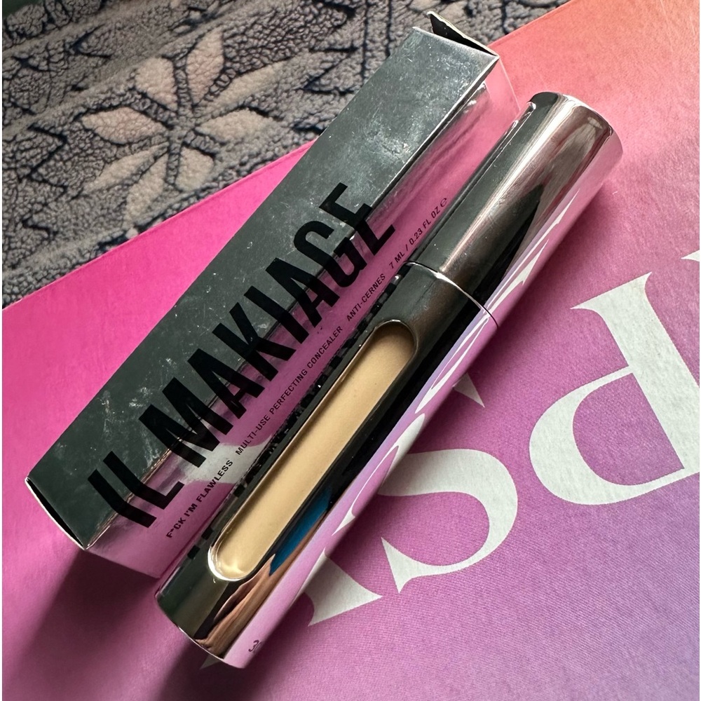 💅🏾✨🌸F*CK IM FLAWLESS MULTI-USE PERFECTING CONCEALER ANTI-CERNES 💅🏾✨🌸
